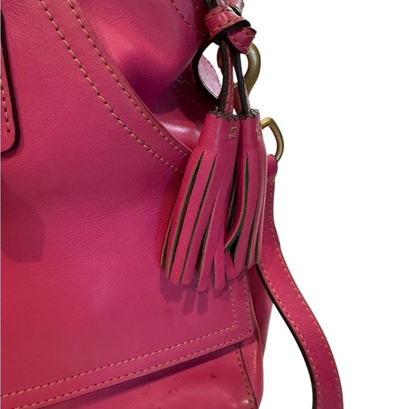 Florentine Clayton - Picture 3 of 6